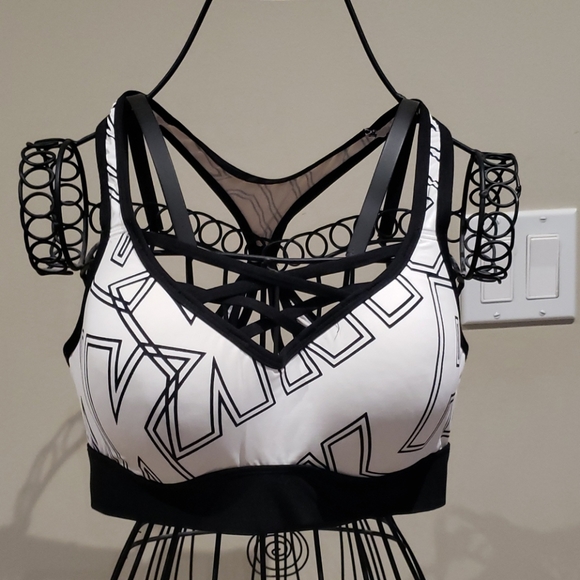 Bra - Picture 3 of 7